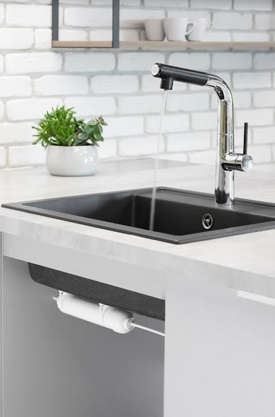 Wkład filtrujący Mungo montuje się pod zlewem.