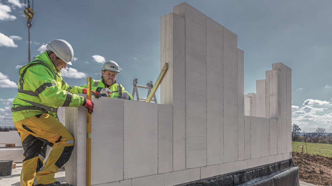 Budowa ścian z betonu komórkowego w ekspresowym tempie - nowy system Ytong Panel SWE
