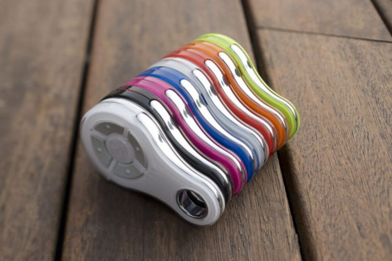 Wodoodporny pilot Key Sub dostępny jest w 8 wersjach kolorystycznych