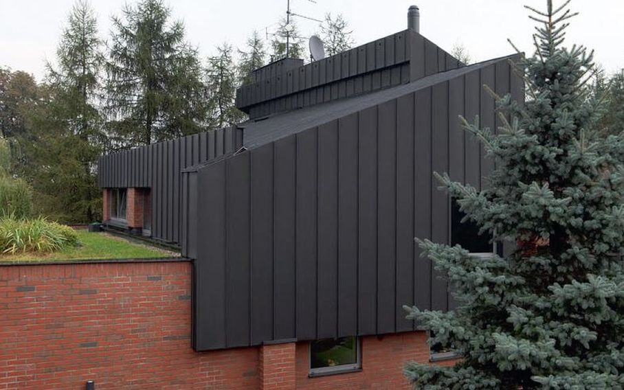 Okładziny z blachy na elewacji