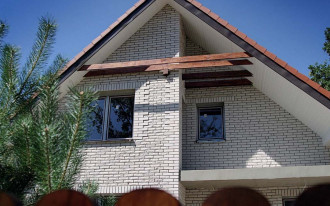 Z jakiej cegły wykonać elewację?