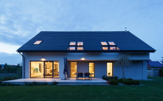 Okna dachowe. Wymienić czy modernizować?