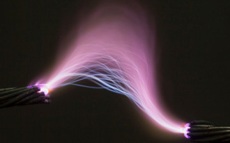 Bezpieczeństwo na najwyższym poziomie. Jak nowoczesne systemy fotowoltaiczne chronią przed pożarami?