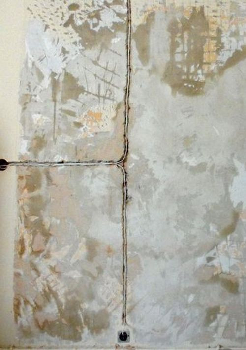 Wykonanie bruzdy i poprowadzenie przewodu elektrycznego do oświetlenia