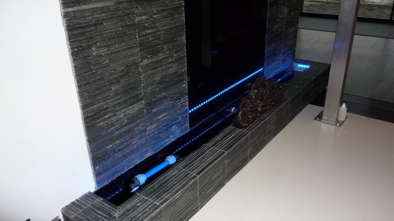 Ściana wodna - widoczny mechanizm