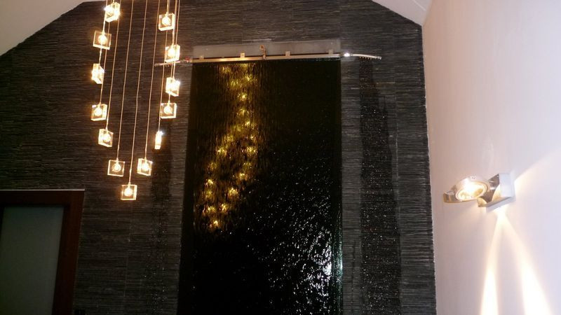 Ściana wodna - dekoracja holu i klatki schodowej