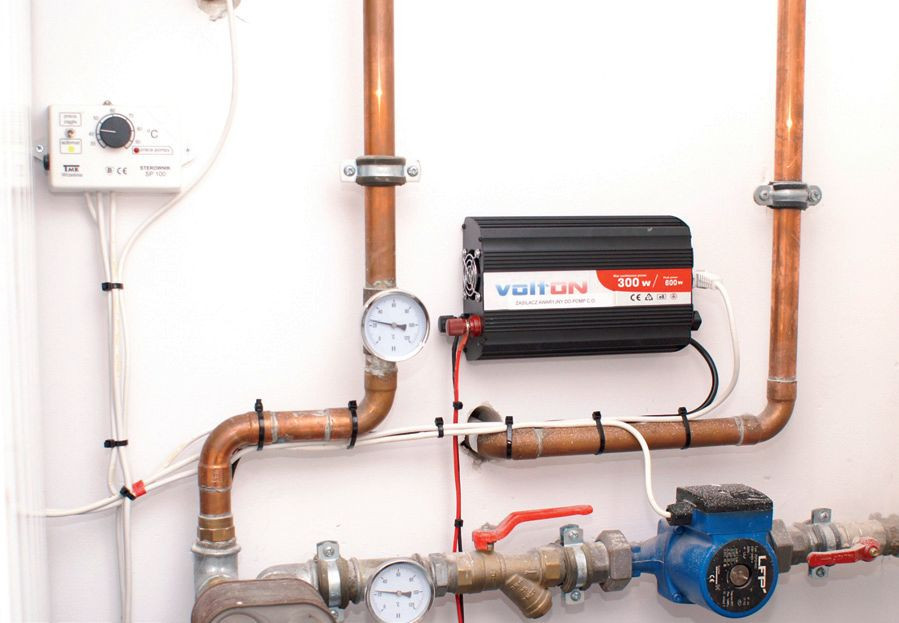 W naszym kraju układy off-grid najczęściej mają bardzo małą moc i służą do zasilania awaryjnego urządzeń o krytycznym znaczeniu, np. pomp obiegowych c.o.