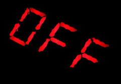 Pęknięta płyta indukcyjna – czy można jej używać?