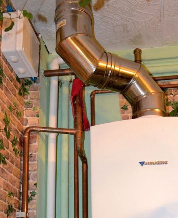 Stalowy komin powietrzno-spalinowy zastąpił tradycyjny murowany