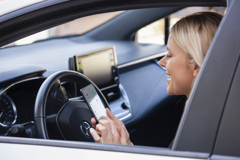 Aplikacja do zarządzania automatyką domową, ze wsparciem asystenta głosowego