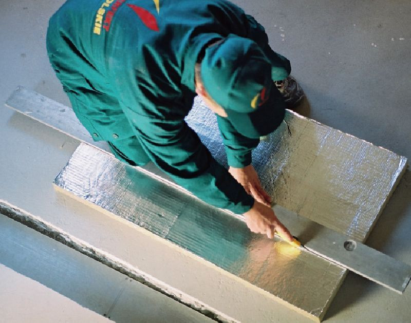 Rura sztywna może także doprowadzać powietrze zewnętrzne lub powrotne z pomieszczeń