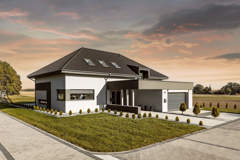 Rubin 13V, dachówka ceramiczna, marka Braas, kolor antracytowy