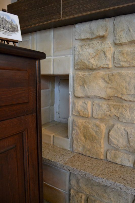 Wyczystka znajduje się z boku komina