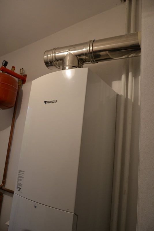 Kondensacyjny kocioł gazowy podłączono do systemowego komina