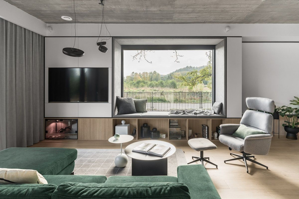 Okna wpuszczają do środka masę naturalnego światła