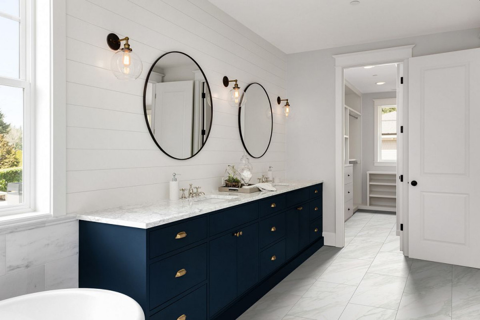 Blaty Slim Line tworzą w łazience wytworną i subtelną atmosferę