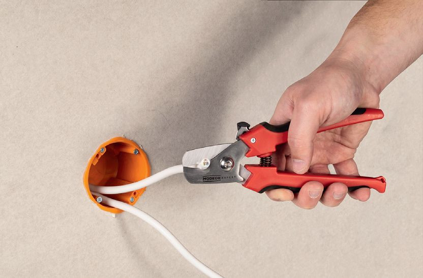 Narzędzia do prac elektroinstalacyjnych Modeco Expert