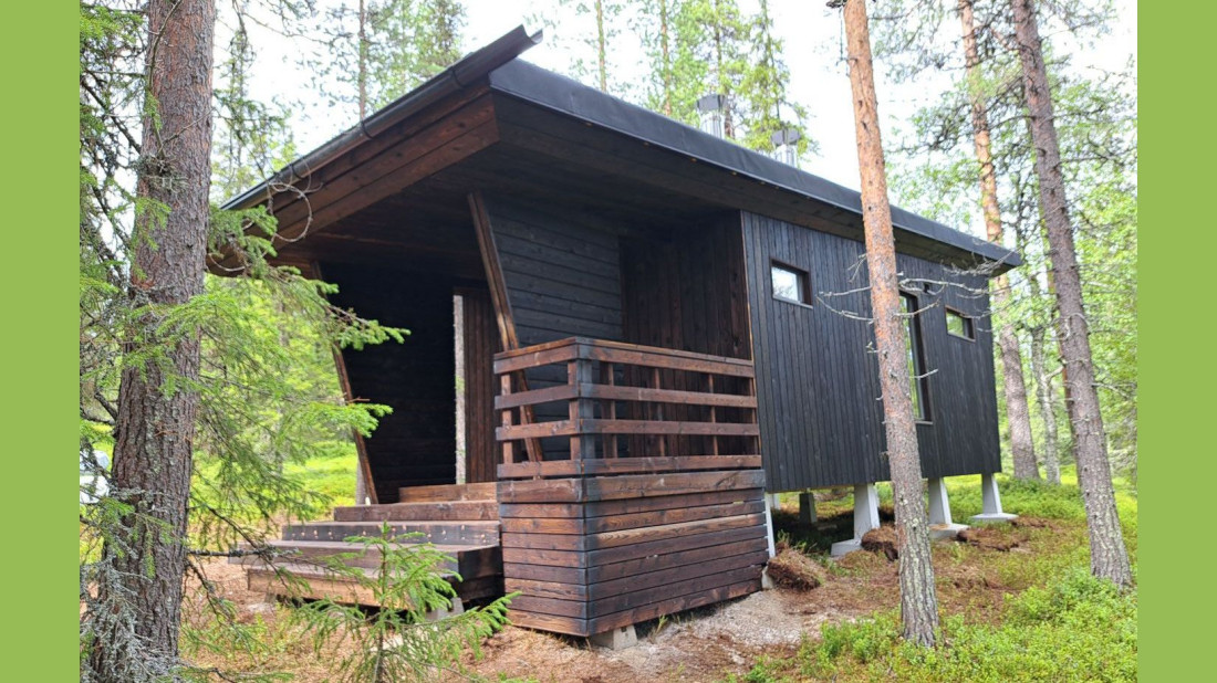 Przeszklenia do ochrony ptaków Pilkington AviSafe™ w fińskich domkach turystycznych autiotupa