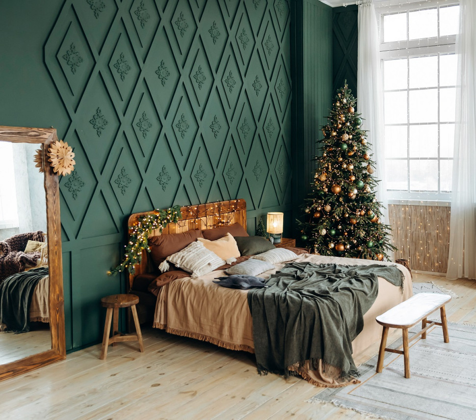 Ściana pokryta farbą Dekoral Effect 3w1 w kolorze Ciemny Szmaragdowy