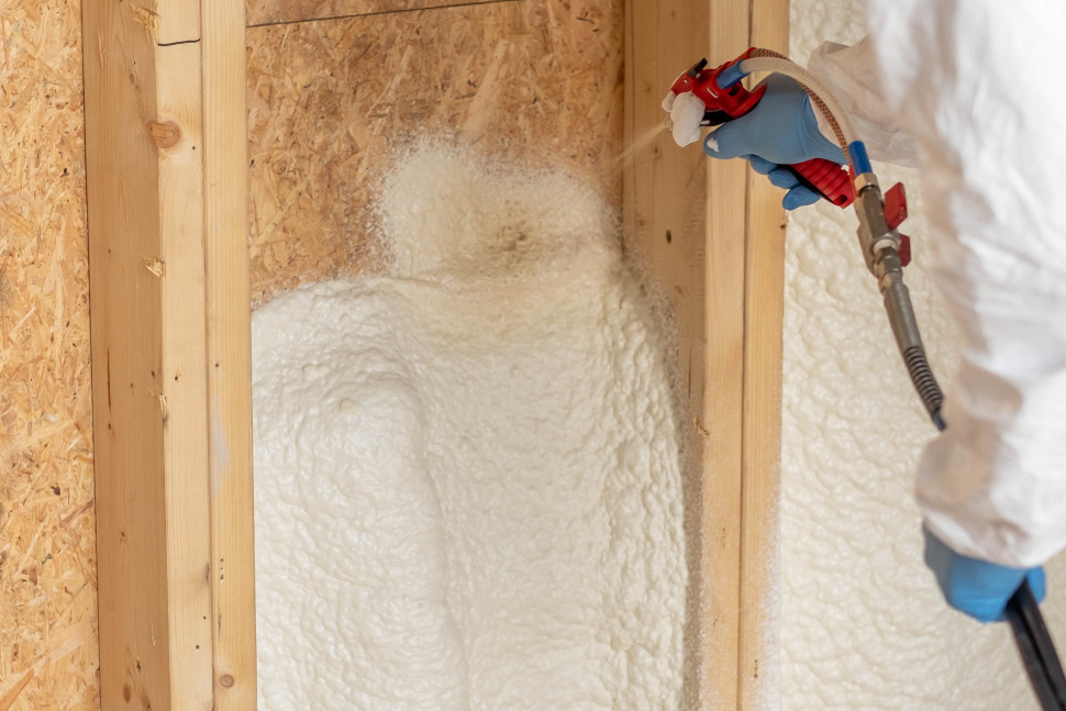 Ocieplanie natryskowe pianą Soudafoam SPF