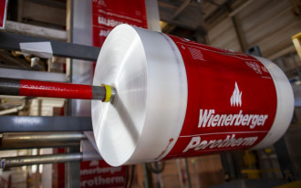 Wienerberger odchodzi od foliarek termokurczliwych. Ekologiczna rewolucja w systemie pakowania