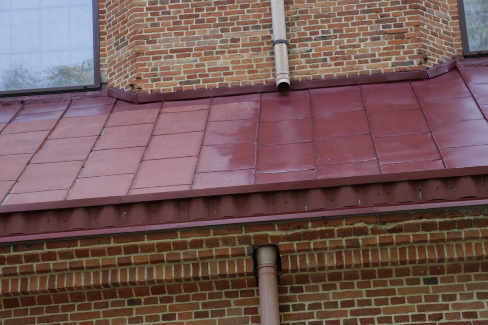 Odnowione pokrycie blaszane