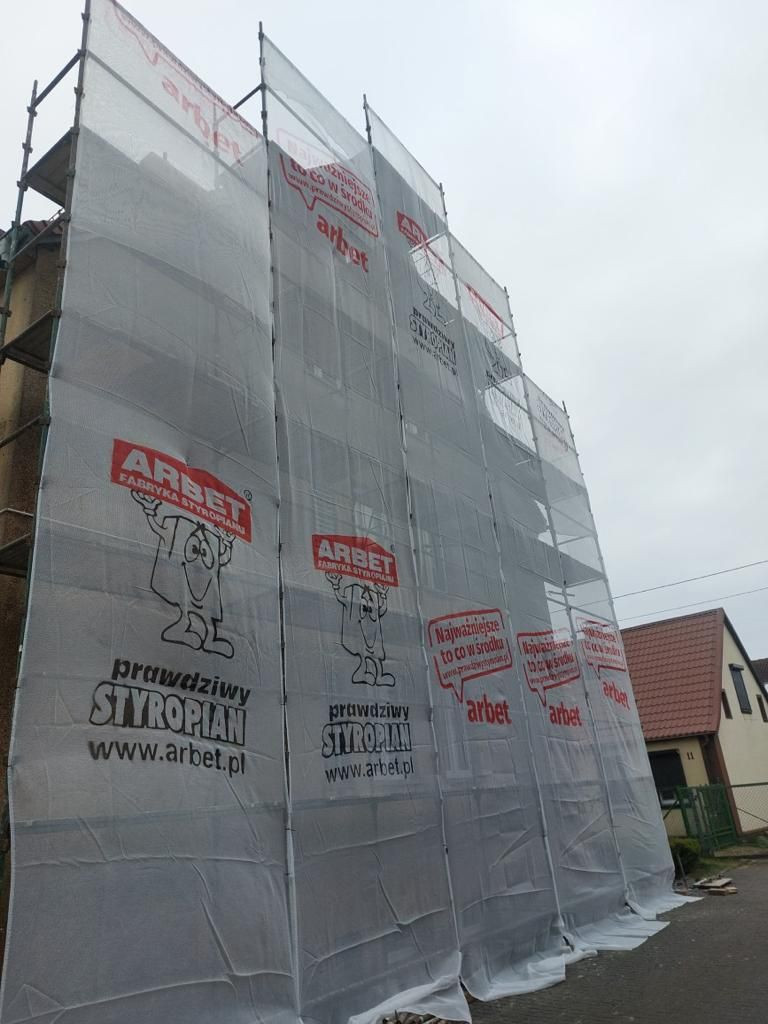 Elewacja budynku ocieplana metodą ETICS z wykorzystaniem styropianu z oferty FS ARBET