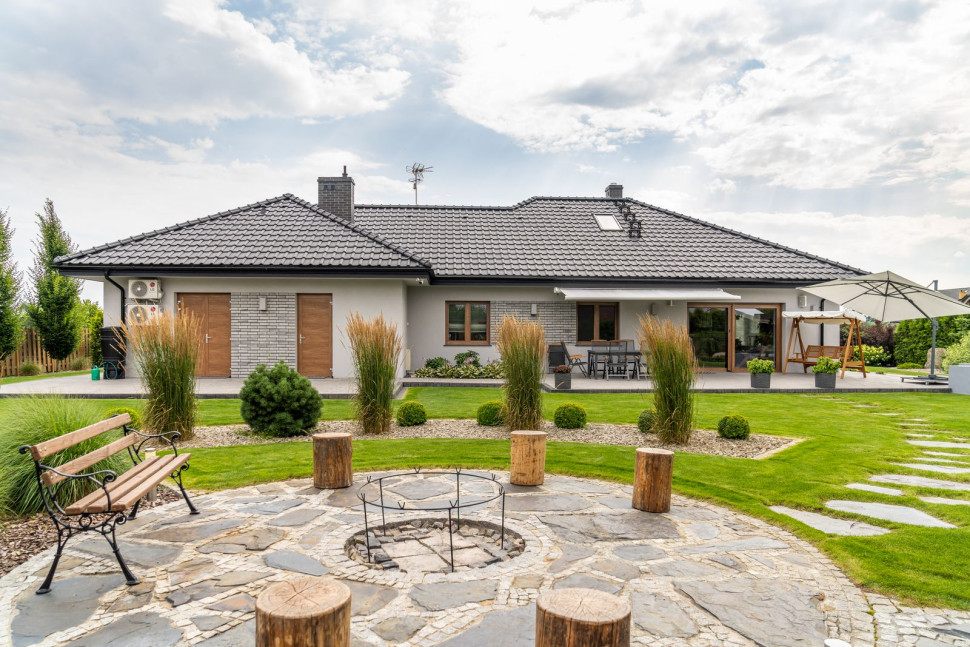 Harmonia wizualna elewacji, której integralną częścią jest stolarka otworowa, jest kluczowa dla tych wszystkich, którzy przywiązują wagę do estetyki budynku