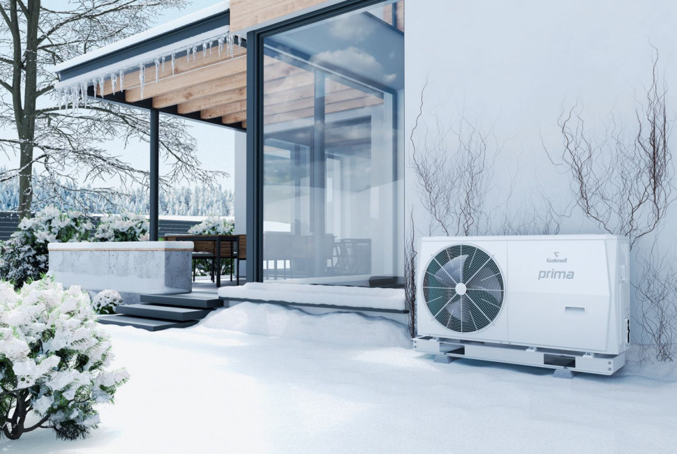 Jednostka zewnętrzna pompy ciepła w warunkach zimowych