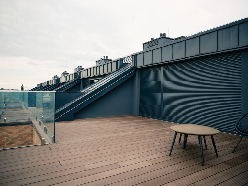 Rolety podtynkowe wykazują wysoką odporność na wszelkie warunki atmosferyczne.