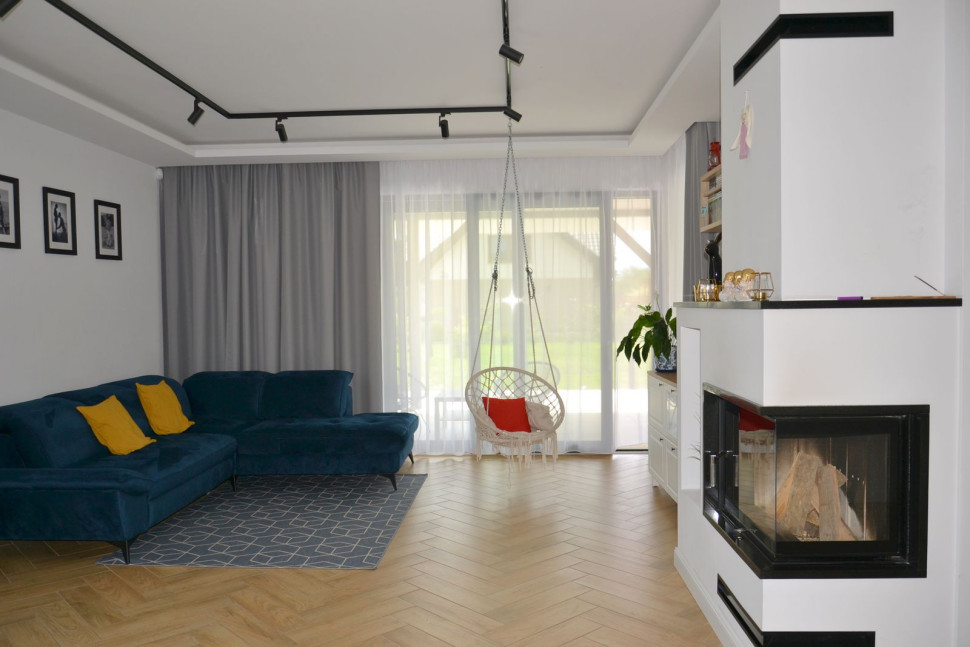 Okno tarasowe HS trzeba było obniżyć do poziomu posadzki