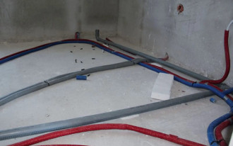 System trójnikowy vs. rozdzielaczowy: który wybrać do swojego domu?