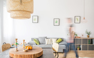 5 porad, jak wybrać oświetlenie do salonu