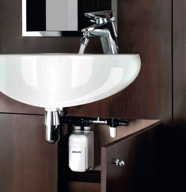 Podgrzewacz przepływowy jest niewielki, ale musi mieć dużą moc