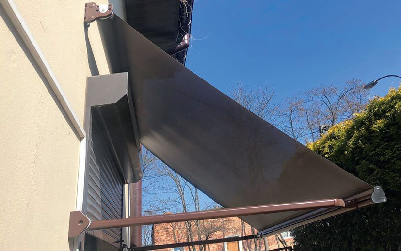 Markizami, zwłaszcza tymi o większych rozmiarach, najwygodniej jest sterować elektronicznie