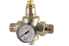 Jakie powinno być ciśnienie w instalacji wodnej w domu i jak je zapewnić? 