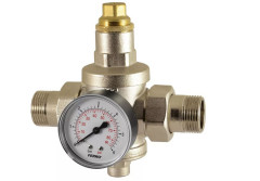 Jakie powinno być ciśnienie w instalacji wodnej w domu i jak je zapewnić? 