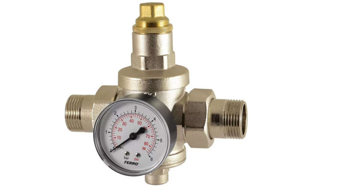 Jakie powinno być ciśnienie w instalacji wodnej w domu i jak je zapewnić? 
