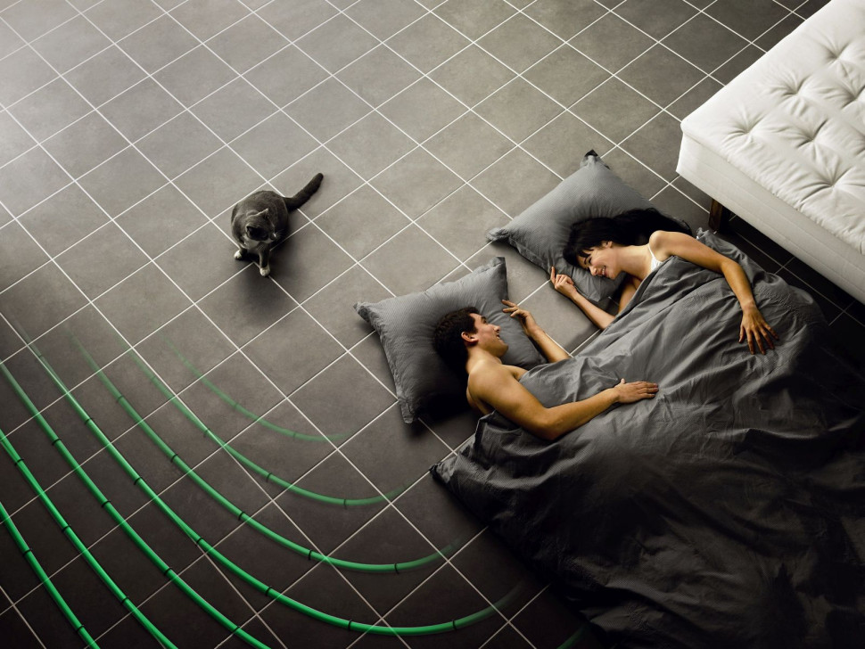 Ogrzewanie podłogowe dobrze współpracuje z pompą ciepła