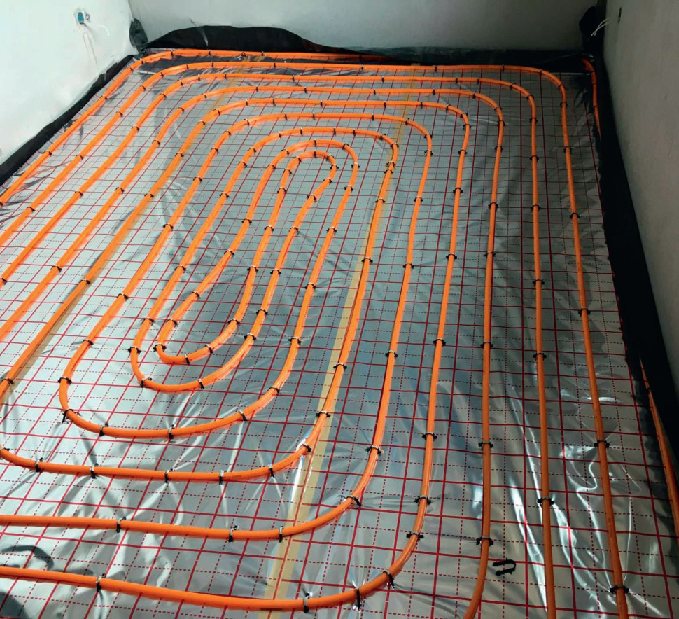 Rury wodnego ogrzewania podłogowego