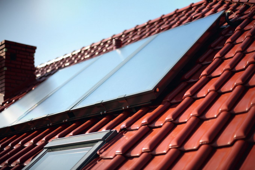 Kolektory montuje się z reguły na dachu