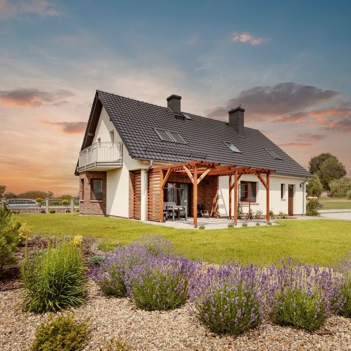 Topas 13V, dachówka ceramiczna, marka Braas, kolor antracytowy