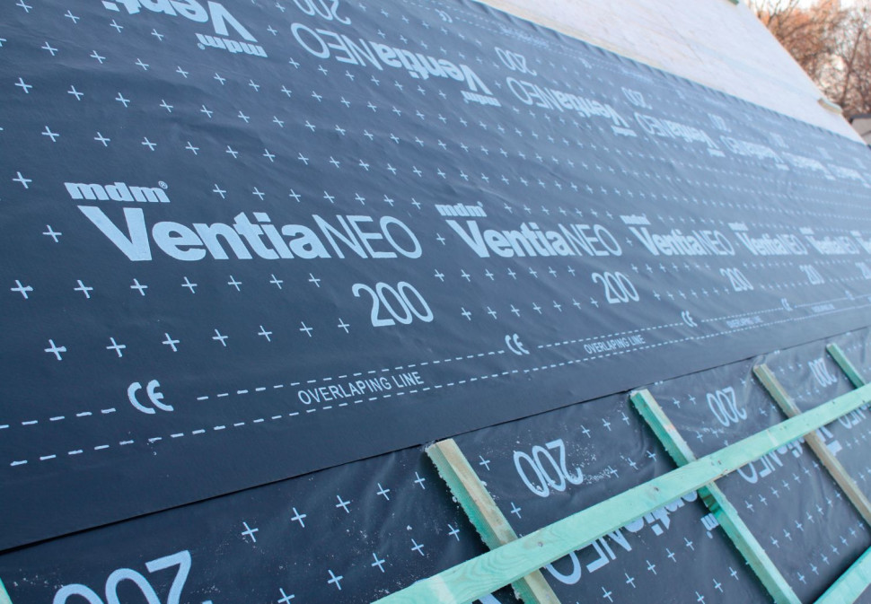 FWK prawidłowo można ułożyć tylko w jeden sposób - napisami do góry