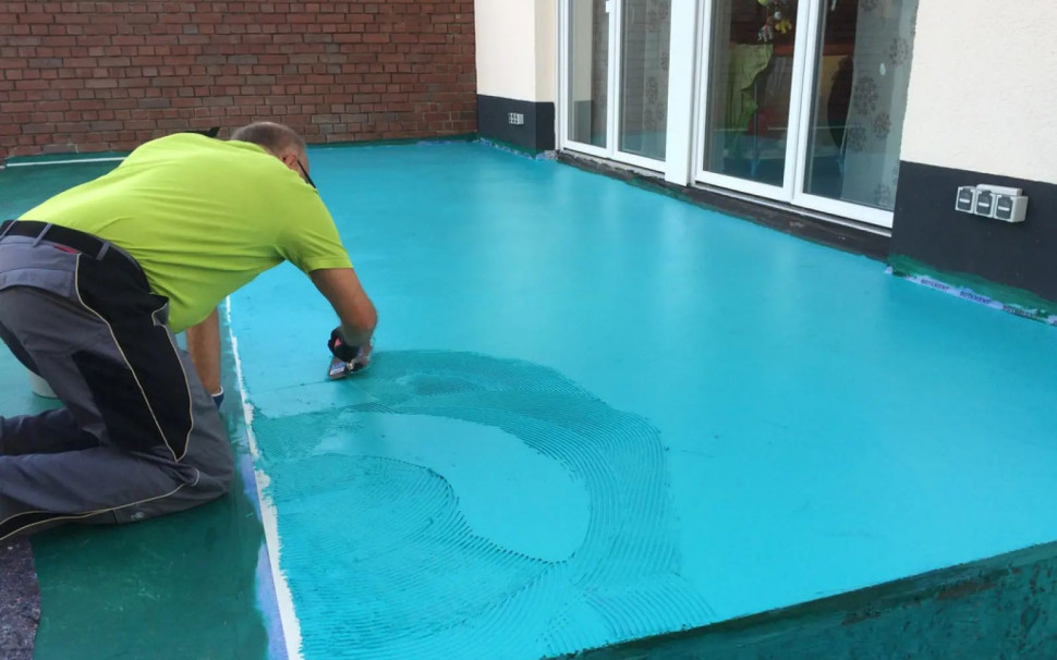 Izolacja tarasu za pomocą hydroizolacji reaktywnej BOTAMENT RD 1 Universal