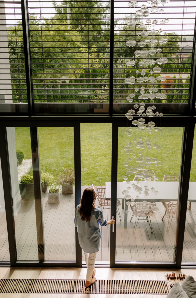 Drzwi HST WIŚNIOWSKI gwarantują łatwość obsługi, co ułatwia ich codzienne użytkowanie.