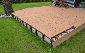 Taras z kompozytu - koszmar z happy endem. Przeczytaj, jak uniknąć błędów!