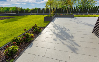 W jaki sposób zbudować taras z płyt?