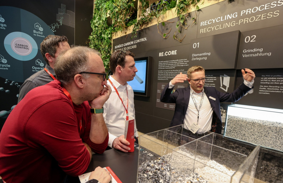 Część stoiska była poświęcona działalności firmy RE:CORE.