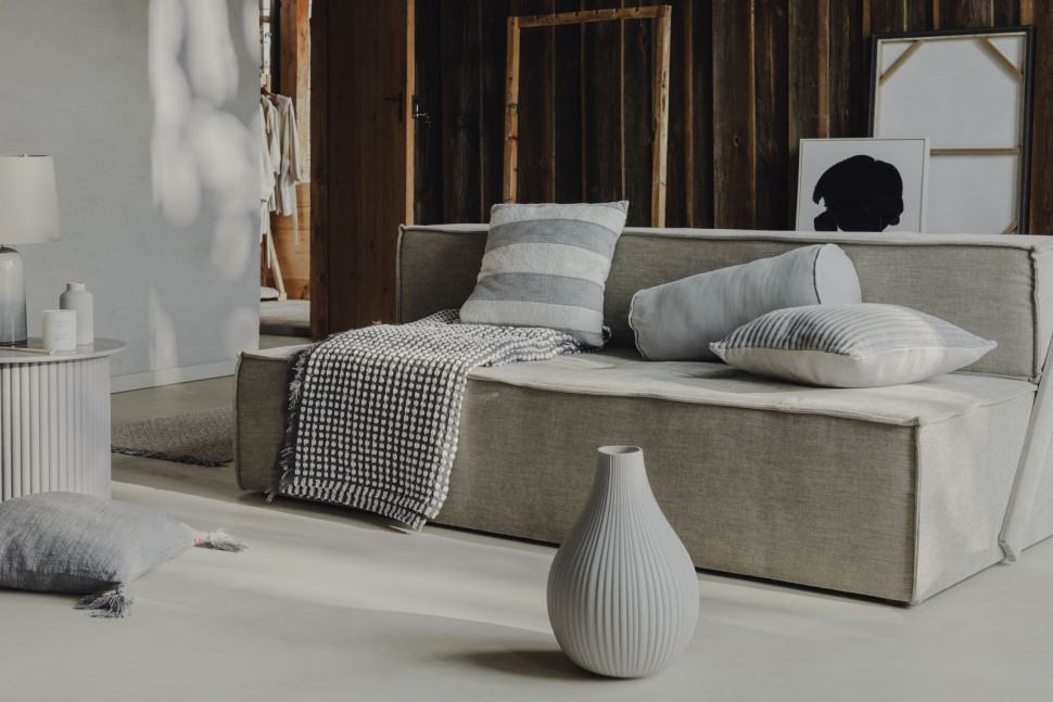 Minimalizm w wydaniu skandynawskim jest idealnym wyborem dla przestrzennych i surowych wnętrz