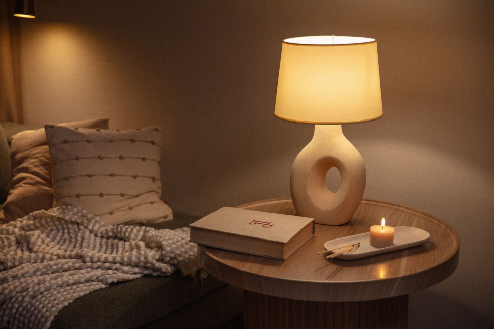 Stosowanie oświetlenia punktowego najlepiej ociepla wnętrze. Ogromny wybór lamp pomoże nam dobrać perfekcyjne oświetlenie do wszystkich stylów